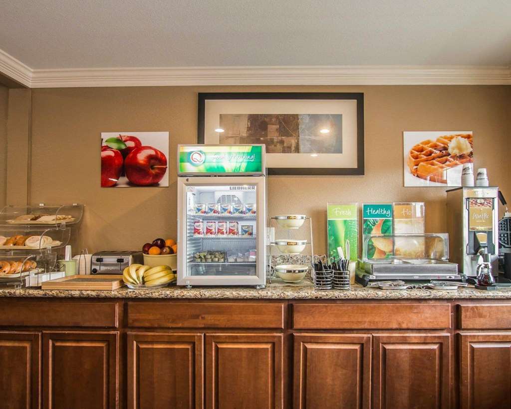 Americas Best Value Inn & Suites Escondido Restaurant photo